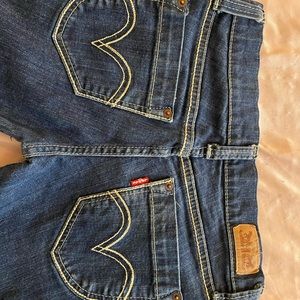 Levi’s 524 size 5 M